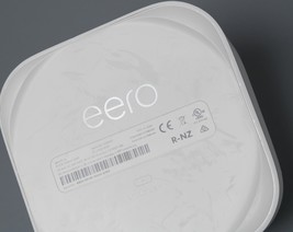 eero Pro 6 K010111 AX4200 Tri-Band Mesh WiFi Router - White image 10