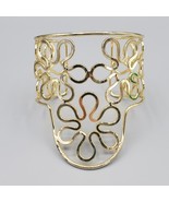 Floral Cuff Bracelet Gold Tone Open Work Statement Wide Chunky - $464.71 MXN