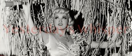 An item in the Entertainment Memorabilia category: Mae WEST Unknown Movie Publicity DW Promo Photo E936