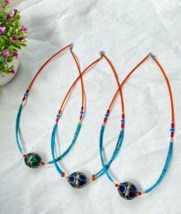 Perline di turchese e corallo con collana di perle grandi vintage afghane - $475.17 MXN