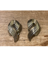 Vintage LISNER Clip Earrings - Gold Tone - Ribbon Wrap - $6.35