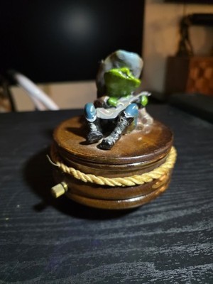 *READ 1979 Frog Cowboy Music Box Annette Little Original Sculpture Enesco Japan Item image 11