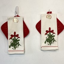 Mistletoe 2 Dish Towels and 2 Potholders Grip Strips Christmas Print Hol... - £10.94 GBP