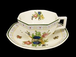 Royal Doulton Porcelain Cup &amp; Saucer Set, Floral Pattern #D4441, Vintage China - £11.74 GBP