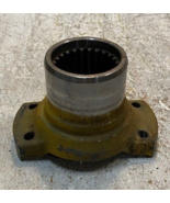 4-Bolt 24-Spline Yoke 64mm Bore 80mm OD 6&quot; Long 4-1/4&quot; Wide 4-1/4&quot; Tall - $1,246.02 MXN