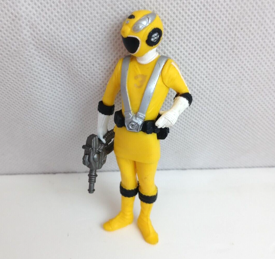 B. 2008 Bandai Power Rangers Full Throttle Yellow Ranger 3.5" Vinyl Figure - £10.07 GBP