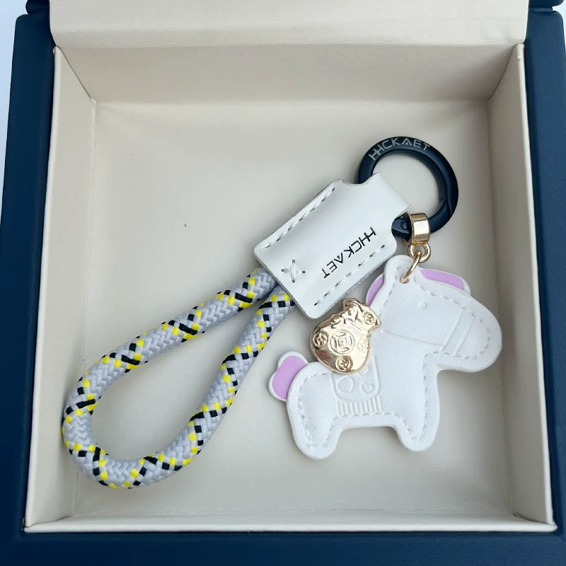 Keychain. [White + Yellow Rope] White Horse with Horseshoe Buckle Small Ring - £9.45 GBP