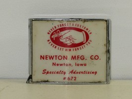 Vintage Newton Mfg Co Barlow Advertising Tape Measure Newton Iowa IA Small - £6.01 GBP