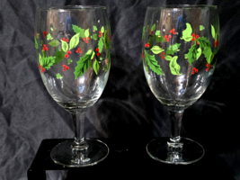 Vintage INDIANA GLASS 7&quot; Iced Tea Goblet HOLLY &amp; BERRIES 16oz  - EUC Pai... - $17.98