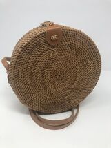 Vtg Round Wicker Straw Rattan Bag Women’s Hand Woven Shoulder Purse Leat... - $29.70