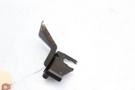 00-02 TOYOTA CELICA GTS 2ZZ-GE THROTTLE CABLE BRACKET E2759 image 3