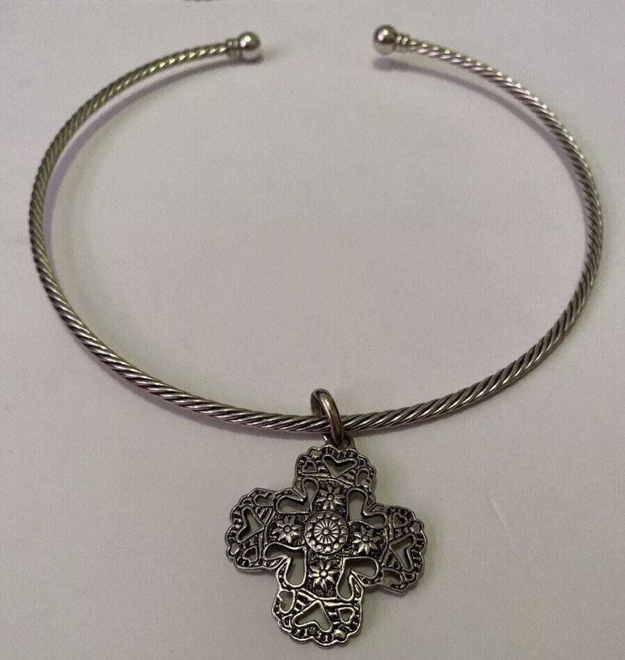 Premier Designs "Kindred Cross" Charm w. necklace Antique silvertone. Retired. - £27.45 GBP