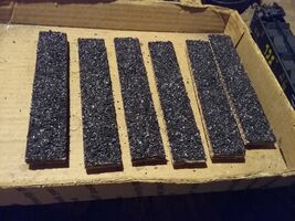 HO scale coal loads for Model Power 40 ft quad hoppers - Handmade Set Of 6 - $9.00