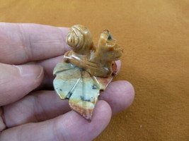 (Y-SNAI-3) tan Snail leaf carving stone gemstone SOAPSTONE PERU little snails - £6.86 GBP