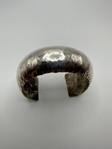 Vintage NAVAJO Bernyse Chavez Convex Hammered Sterling Silver Cuff Bracelet - £116.50 GBP