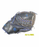Wilson A200 T-Ball Glove AO200TBBoy 10 Inch RHT Black - $148.25 MXN