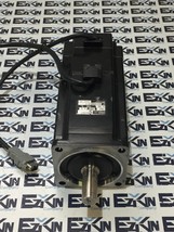 Omron R88M-W75030T-B AC Servo Motor, 750W  - $4,031.92 MXN