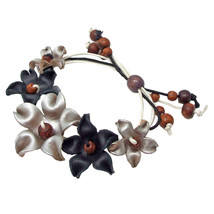 Cute Bouquet of Genuine Black &amp; Silver Leather Flowers Pull String Bracelet - £13.79 GBP