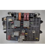 Engine Fuse Box 15328806 Fits 2002 Avalanche 1500 23087 - $81.48 CAD