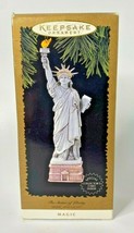 1996 Hallmark The Statue Of Liberty Music and Light Ornament U35 - £15.00 GBP