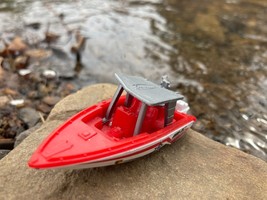Matchbox Speedboat Toy Boat MHC Beach Patrol 2000 Red White Small Diecas... - $5.99