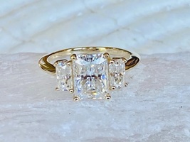 CZ AAA+Radiant Cut Moissanite Ring, Three Stone Radiant Cut  Engagement Ring - £63.14 GBP