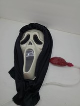 Scream Mask Ghostface with Blood Pump Heart Works Halloween Spooky Ghost... - $15.00