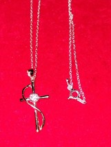 Gorgeous delicate vintage silver cross rhinestone necklace - £23.31 GBP