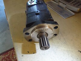 Hydraulic Pump 390122 2304 1319 2SY25 New - $296.99
