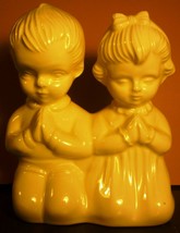 VINTAGE WHITE PORCELAIN FIGURINE KNEELING PRAYING KIDS GIRL &amp; BOY - $114.21 MXN