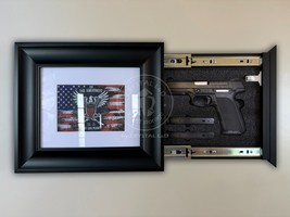 Hidden Storage Photo Frame for Gun and Valuables 14-1/2 x 12-1/2 / Black - $1,727.01 MXN
