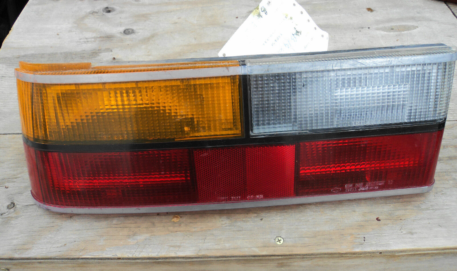 1985-1986 Nissan Stanza >< Taillight Assembly >< Left Side - $31.13