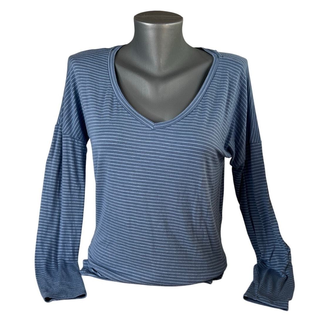 Mudd Women&#39;s Y2K Gray Blue Striped Long Sleeve Shirt Side Slit Size Small - $6.93