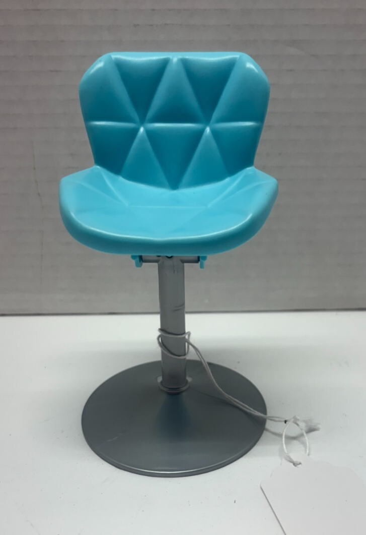 Barbie Dream House 2015 Dining Room Chair - $7.92