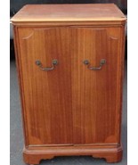 Beautiful Vintage Solid Wood Storage Cabinet – VGC – STYLISH – GORGEOUS ... - €249,46 EUR