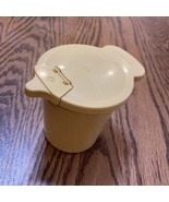 Tupperware Yellow Creamer 574-11 Vintage - $183.41 MXN