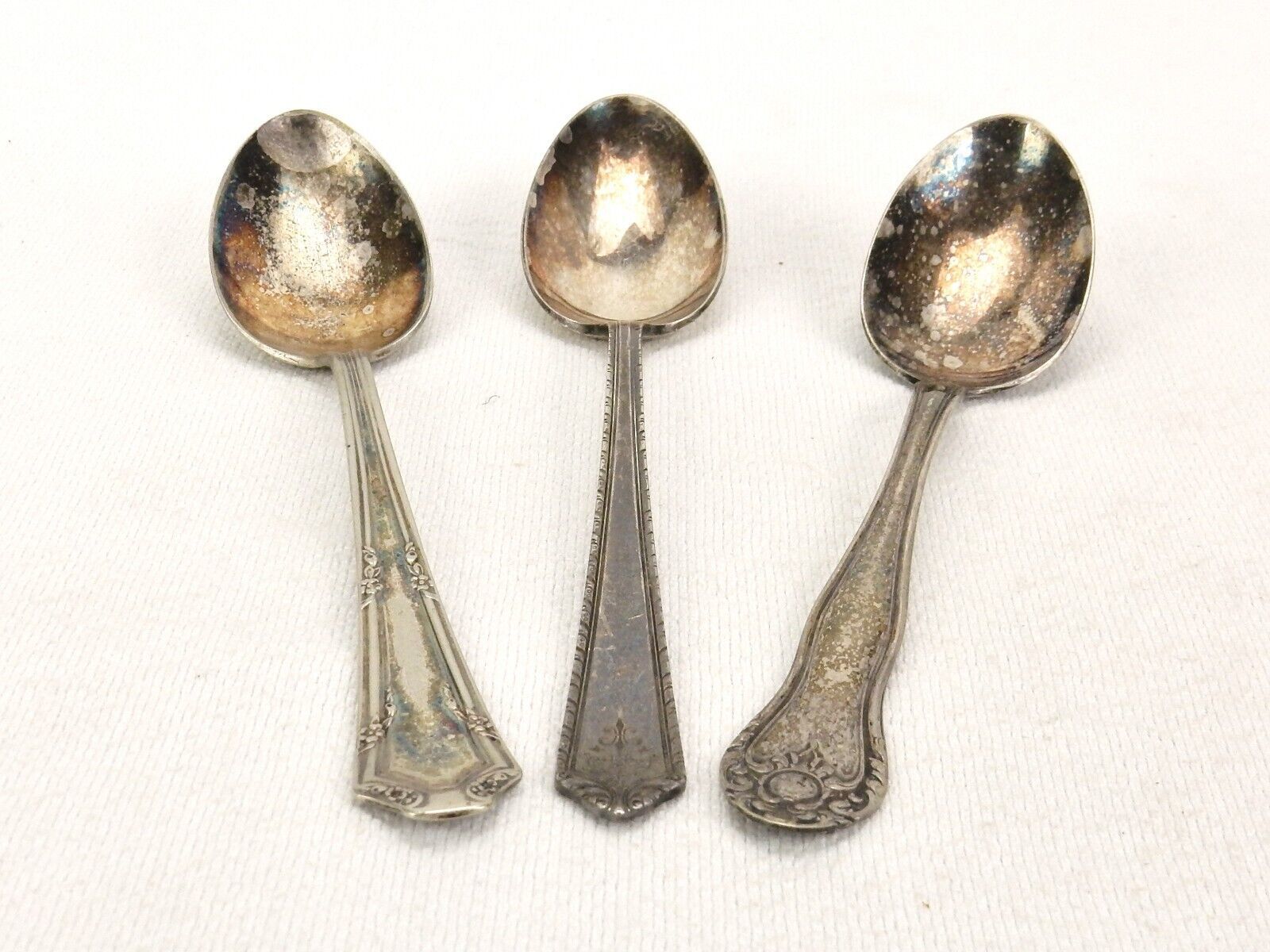 3 Antique Silverplate Coffee Spoons, Holmes & Edwards, Niagara Falls, SLVR-01 - $14.65