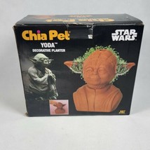 Chia Pet Yoda Star Wars w Seed Pack Decorative Pottery  - £12.14 GBP