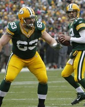 Scott Wells &amp; Aaron Rodgers 8X10 Photo Green Bay Packers Picture Nfl Football - £3.99 GBP