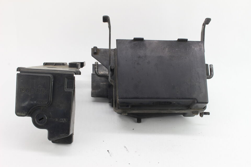 2003 Honda Shadow Spirit Vt750dc Battery Tray Box Holder k2426 - $29.69