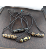 Lot 4 anciennes amulettes vintage tibétaines très uniques motifs yeux... - €121,98 EUR Lot 4 anciennes amulettes vintage tibétaines très uniques motifs yeux... - €121,98 EUR