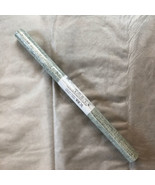 York peel and stick wallpaper green and white PSW1040RL factory sealed roll - $548.91 MXN