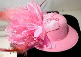 Tiny Clip-On Pink Fascinator Hat Mothers Day Birthday Celebration Feathers - £8.52 GBP
