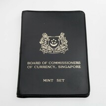 1969 Singapore Excellent État Kit En Hors-Circulation Original Noir Support - $849.05 MXN