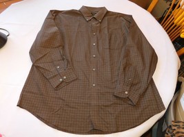 VanHeusen Men&#39;s Long Sleeve Button Up Shirt Size XL 17-17 1/2 Brown plaid GUC - £14.35 GBP