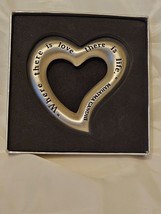 Vintage Sacchi &quot;Where There ls Love There ls Life&quot; Metal Paperweight - $445.14 MXN