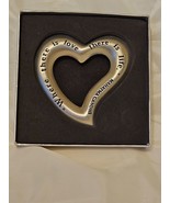 Vintage Sacchi &quot;Where There ls Love There ls Life&quot; Metal Paperweight - $445.14 MXN