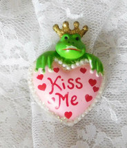 Vintage Fun World Lapel Pin Brooch &quot;Kiss Me&quot; Frog Prince 2&quot; x 1 1/2&quot; Super Cute  - £7.68 GBP