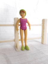 Fisher Price Dollhouse Sweet Street Figure Doll Hotel GIRL in SWIMSUIT S... - £7.95 GBP