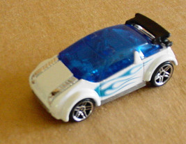 2004 HOT WHEELS &quot;SUPER GNAT&quot; White Diecast Car 1:64 - $2.95